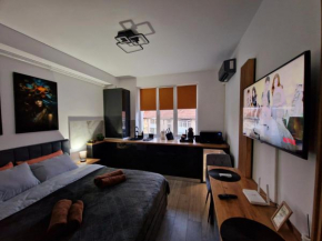 Modern Studio 2